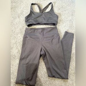 Athleta snakeskin yoga leggings + bra set Size Small